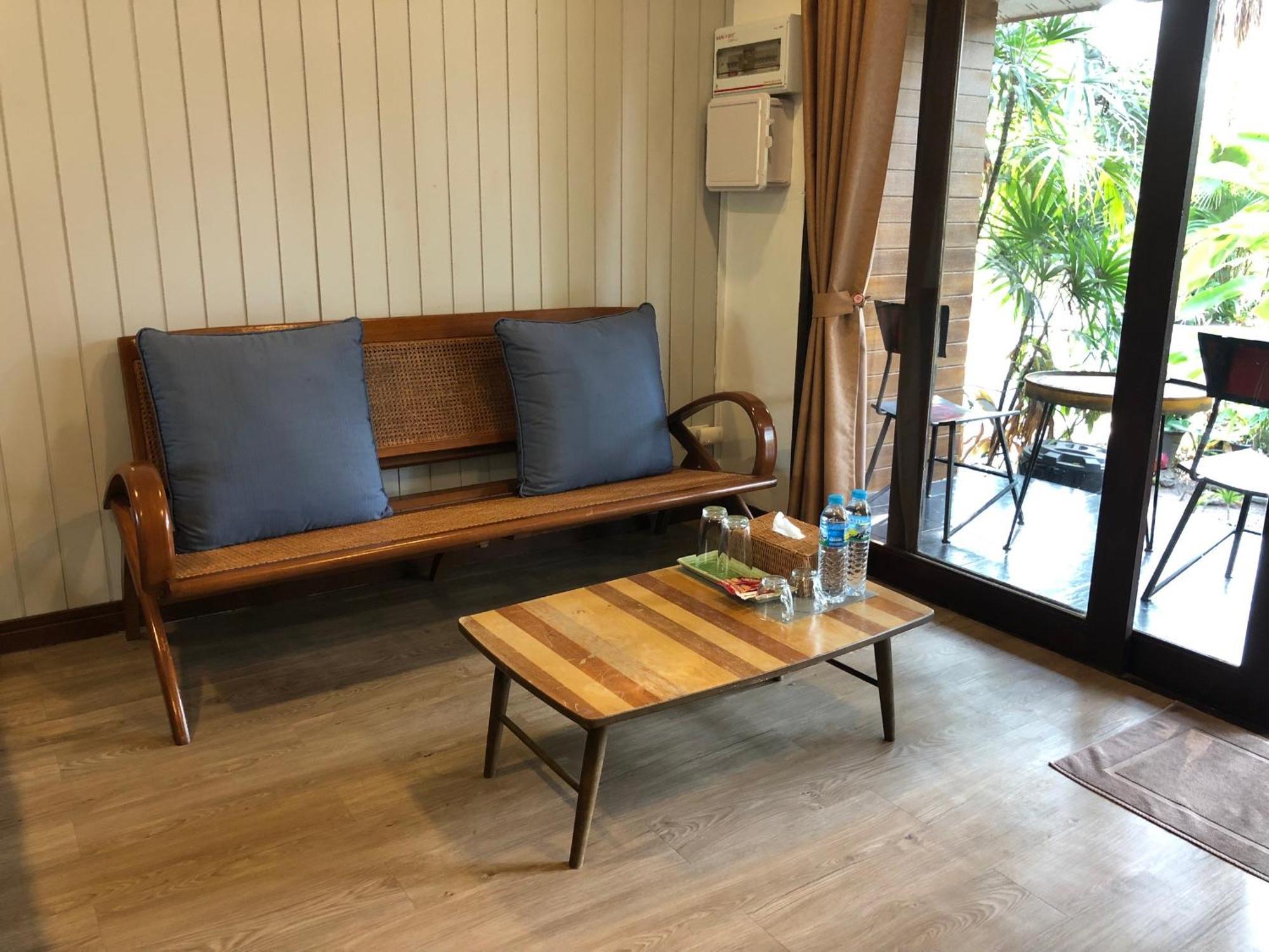 Likita Resort Ban Phe Exterior foto